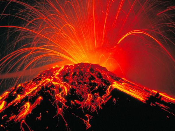 Craziest-volcanoes 11