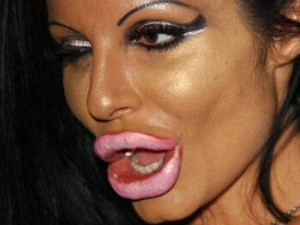 15 Epic Makeup Fails