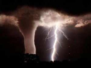 23 Devastating Tornadoes Caught On Camera