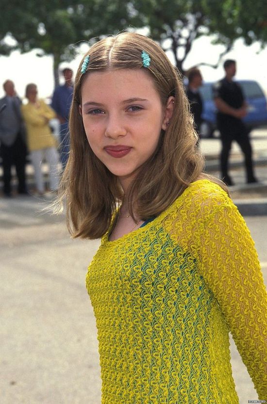 Scarlett Johansson young photo